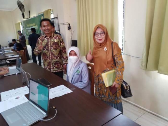 SISWI MTs N 3 Muaro Jambi,Gayatri Lanjut KSM Tingkat Provinsi