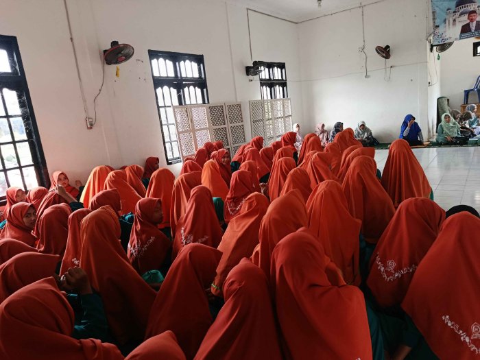 Yasinan Jumat Pagi di MTsN 3 Muaro Jambi Tumbuhkan Nilai Spiritual dan Karakter Religius Siswa