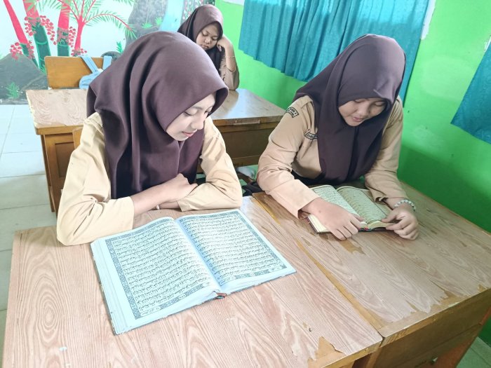 Tadarus Al-Quran di Bulan Ramadhan Terus Berlangsung di MTsN 3 Muaro Jambi