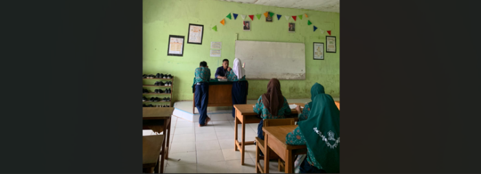 Penguatan Konsep Usaha bersama Mahasiswi PLP UIN STS Jambi di MTsN 3 Muaro Jambi