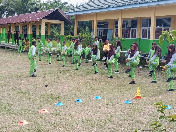Olahraga Basket Jadi Kegemaran Siswa MTsN 3 Muaro Jambi