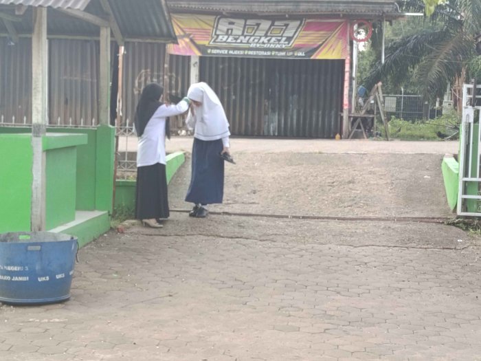 MTsN 3 Muaro Jambi Tegaskan Budaya 5S sebagai Rutinitas Harian Madrasah