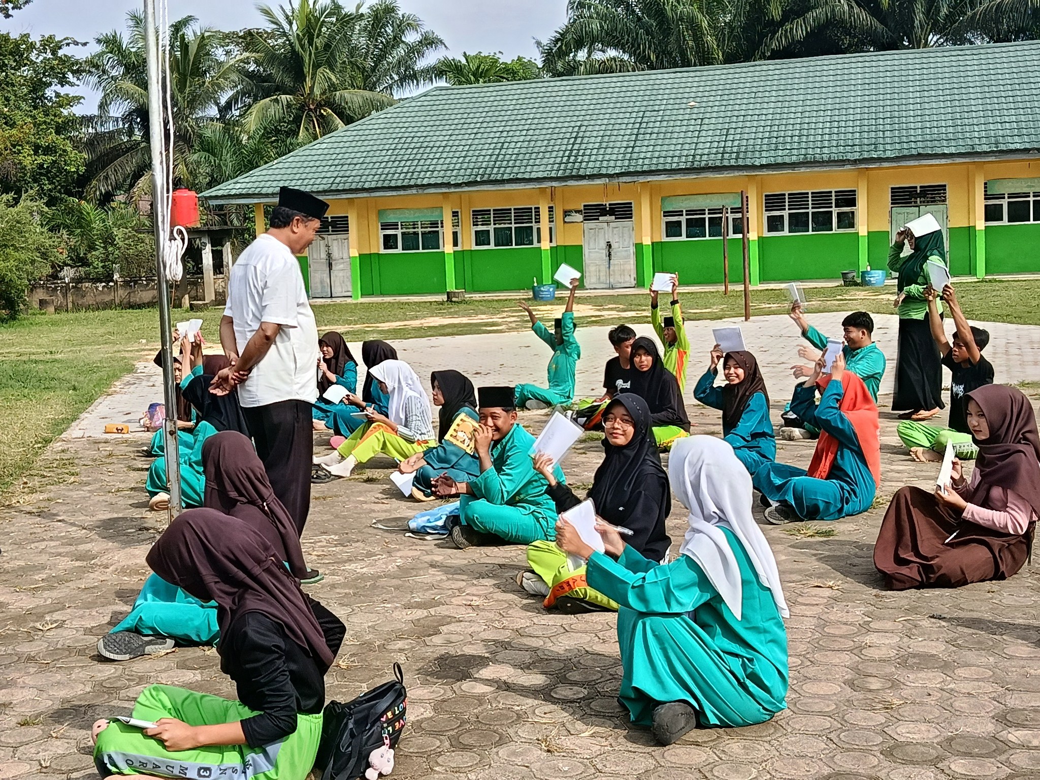 Serunya Lomba Juara Satu di MTsN 3 Muaro Jambi