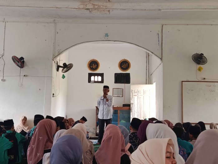 Tausiah Kepala Madrasah: Puasa Mengajarkan Perubahan Seperti Ulat Menjadi Kupu-Kupu