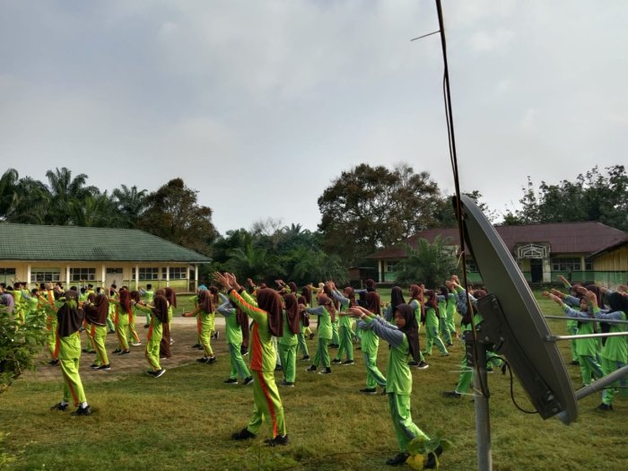 Senam pagi sebelum musim asesmen semester ganjil dimulai