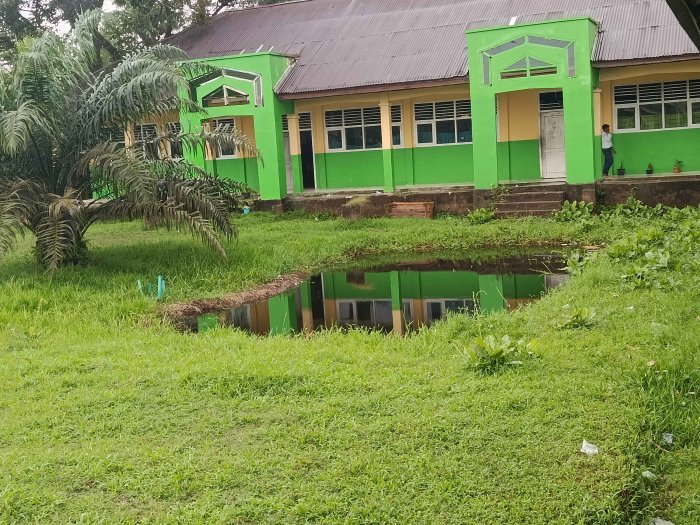 Hujan Membawa Berkah, Kolam Pemancingan MTsN 3 Muaro Jambi Kembali Penuh air