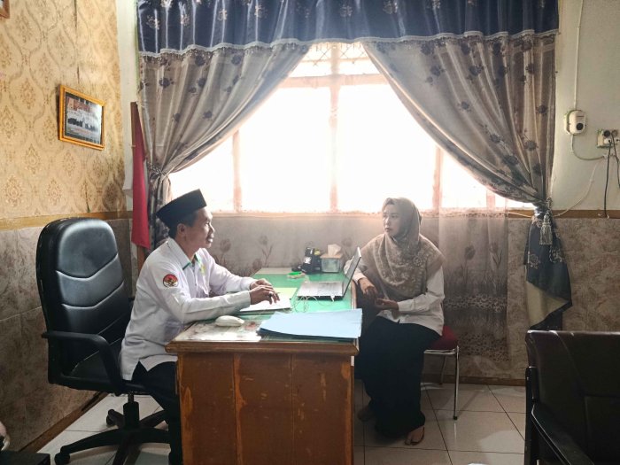 Waka Humas dan Kepala MTsN 3 Muaro Jambi Bahas Arah Pengembangan Madrasah ke Depan