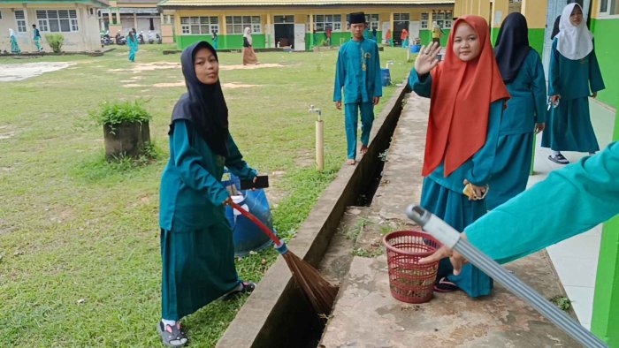 Pembuangan Sampah Terkoordinir dan Penutup Kegiatan