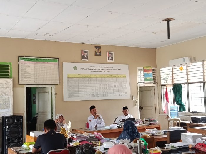 MTsN 3 Muaro Jambi Gelar Rapat Pembentukan Panitia Asesmen Akhir Semester Ganjil