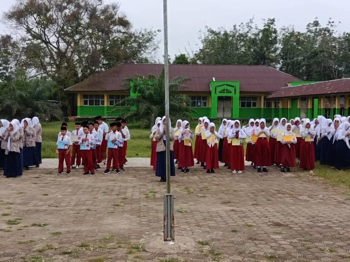 Antusias Murid Baru Warnai Pembukaan MATAMUDA MTsN 3 Muaro Jambi Antusias Murid Baru Warnai Pembukaan MATAMUDA MTsN 3 Muaro Jambi