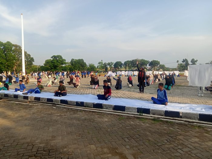 Siswa-Siswi MTsN 3 Muaro Jambi Rutin Latihan Tari Gabungan untuk Pembukaan MTQ Tingkat Provinsi di Kabupaten Muaro Jambi