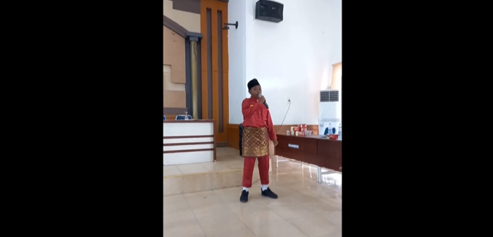 Ananda Rezi Tampil di Lomba Membaca Puisi Festival Tunas Bahasa Ibu Tingkat Kabupaten Muaro Jambi