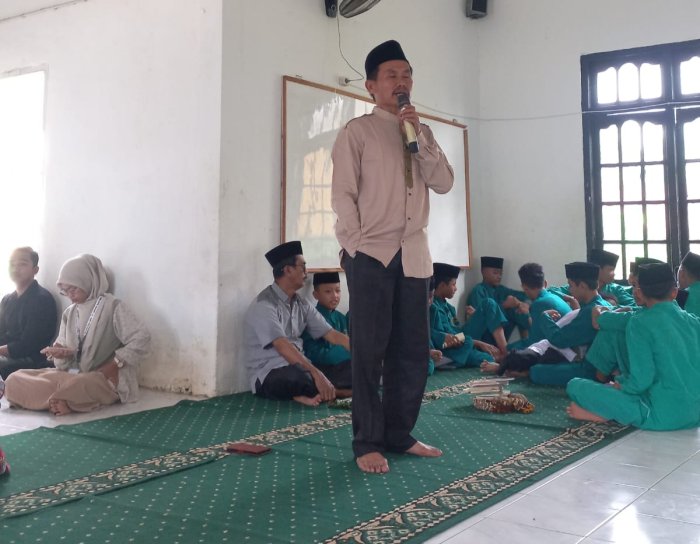 Kepala MTsN 3 Muaro Jambi Sampaikan Tausiah Pagi tentang Tanggung Jawab