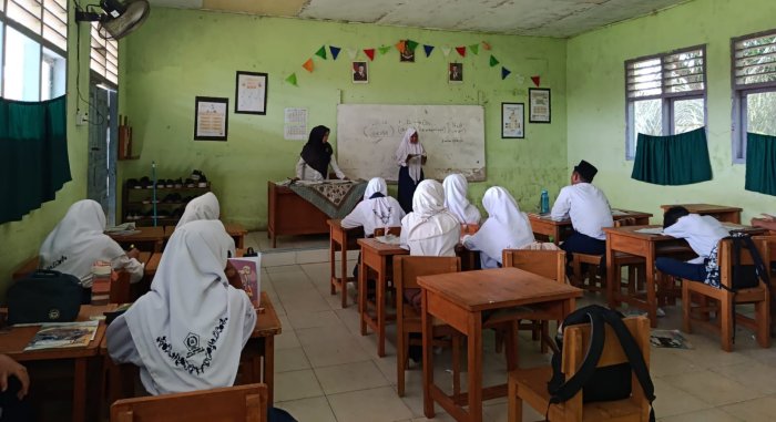 Guru, Pahlawan Tanpa Tanda Jasa yang Mencerdaskan Generasi Bangsa