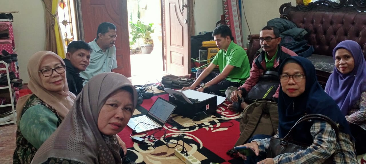 Pembelajaran Daring di MTsN 3 Muaro Jambi Tetap Berjalan, Guru Berkumpul untuk Mengajar